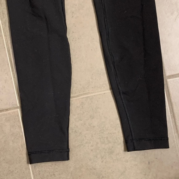 Lululemon Wunder Under Leggings - Picture 8 of 10